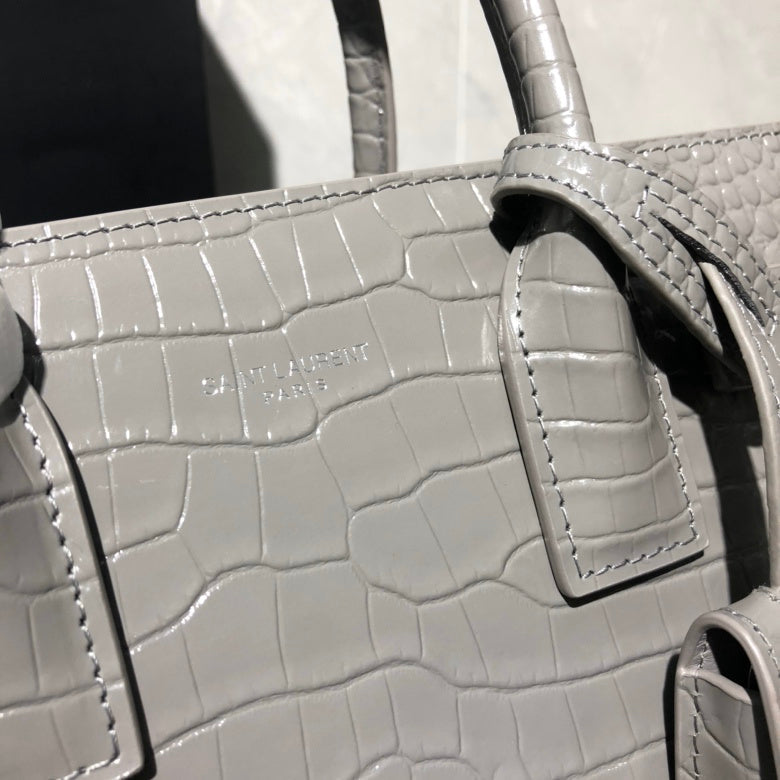 Luxurious Totes - Latest - 9483