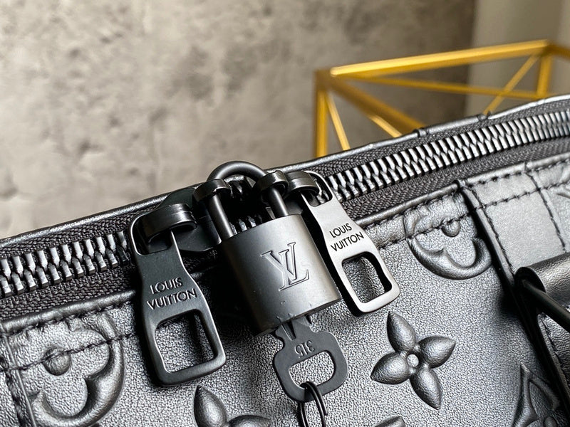 LOV - Luxurious Totes - 2290
