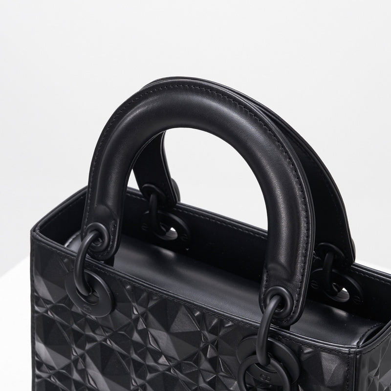 Luxurious Totes - Latest - 6483