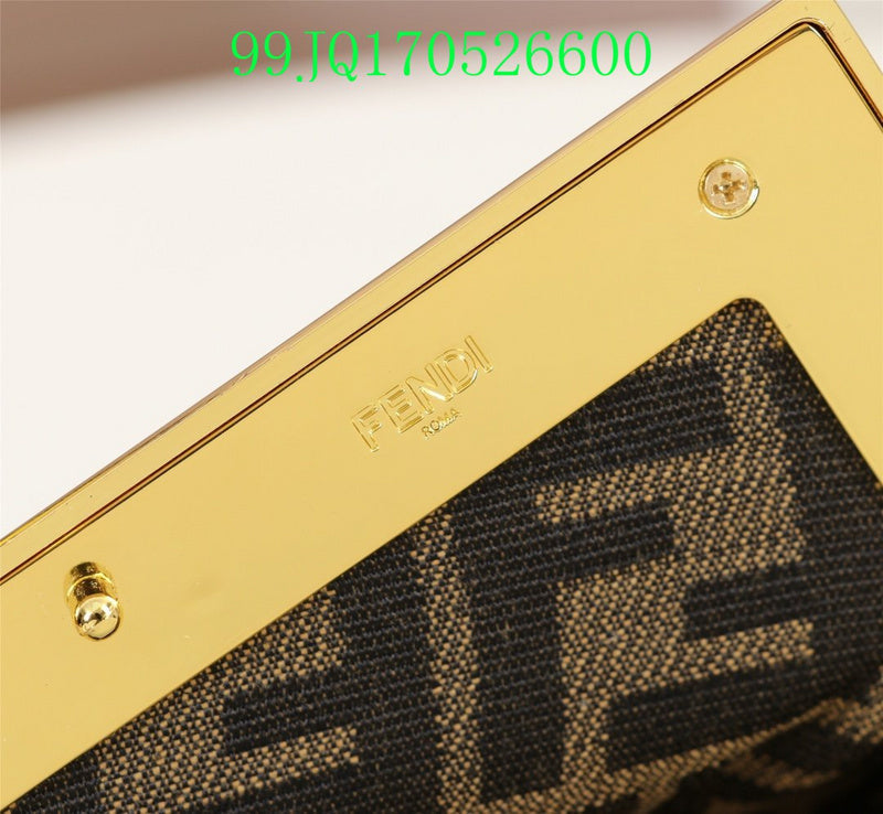 GC - Shoulder - 3196