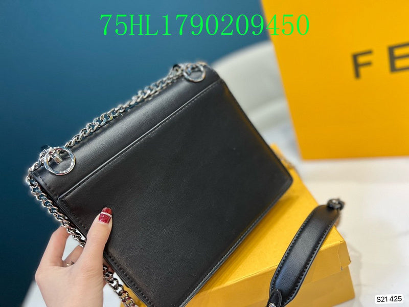 GC - Shoulder - 2695