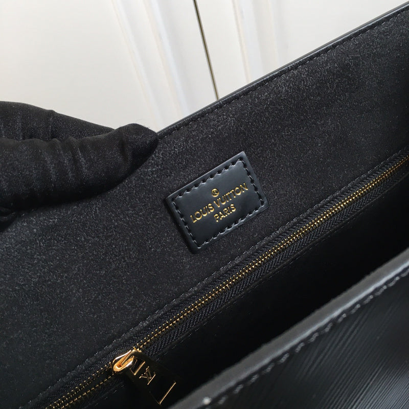 LOV - Luxurious Totes - 2098