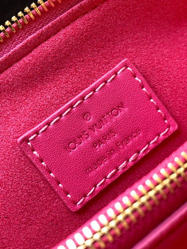 LOV - Luxurious Totes - 2177