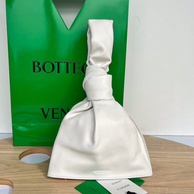 Luxurious-Totes - BV Bags - 1935