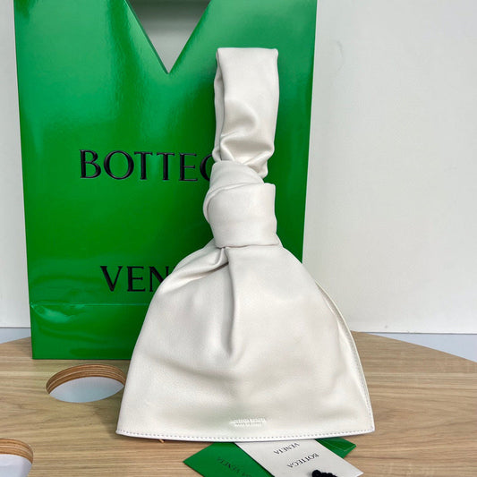 Luxurious-Totes - BV Bags - 1935