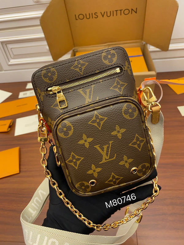 LOV - Luxurious Totes - 1371