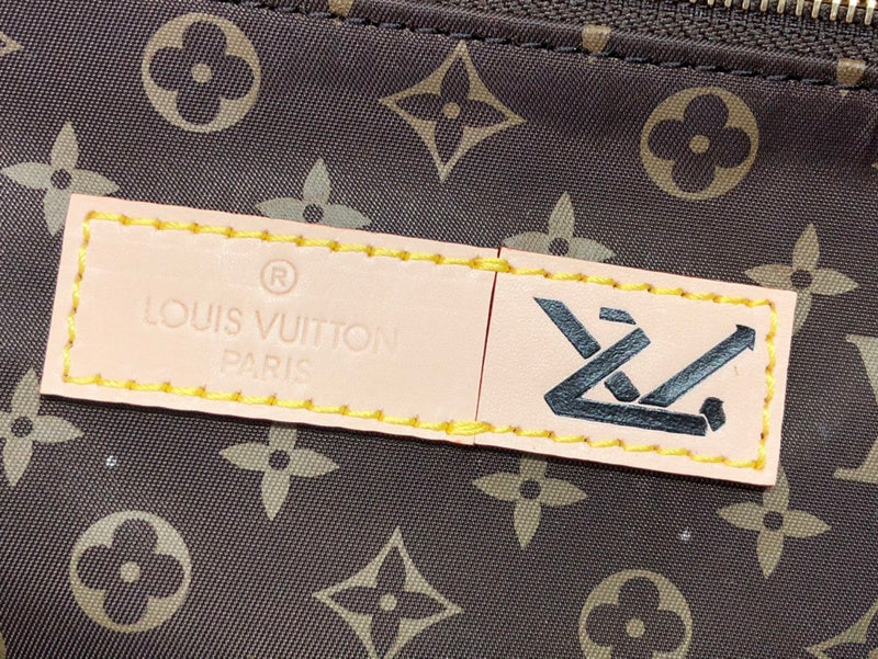 LOV - Luxurious Totes - 2107
