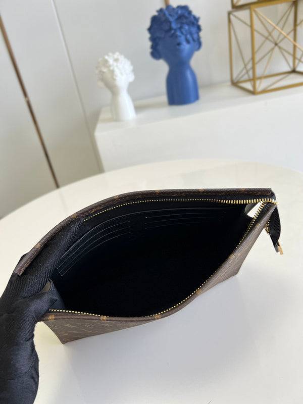 LOV - Luxurious Totes - 1608