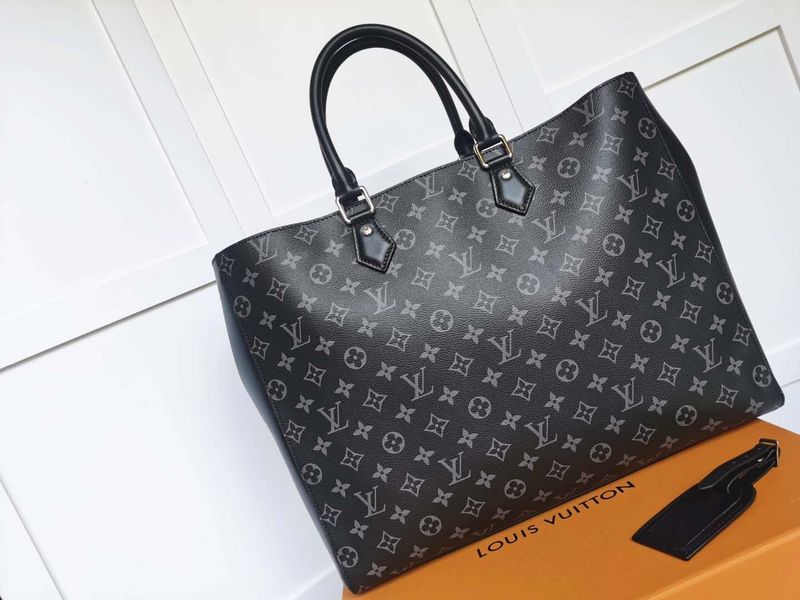 LOV - Luxurious Totes - 2614