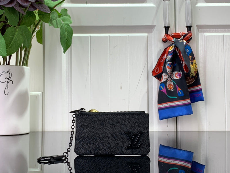 LOV - Luxurious Totes - 509