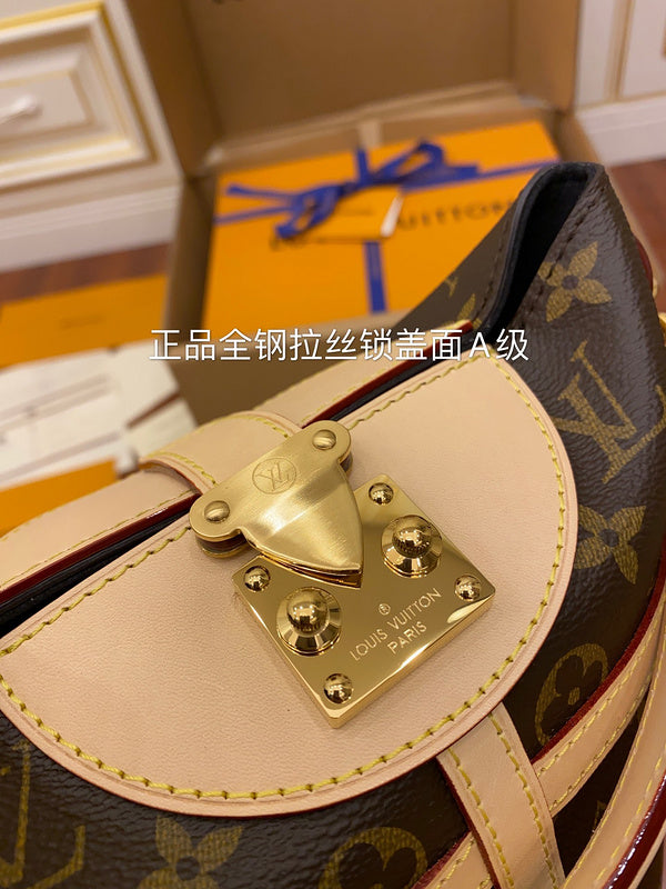 LOV - Luxurious Totes - 2411