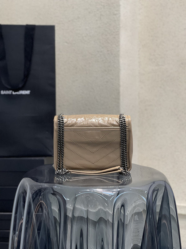 Luxurious Totes - Latest - 8736