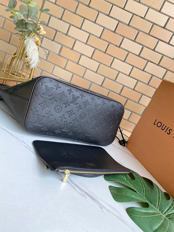 LOV - Luxurious Totes - 2525