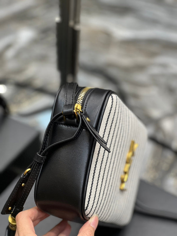 Luxurious Totes - Latest - 8116