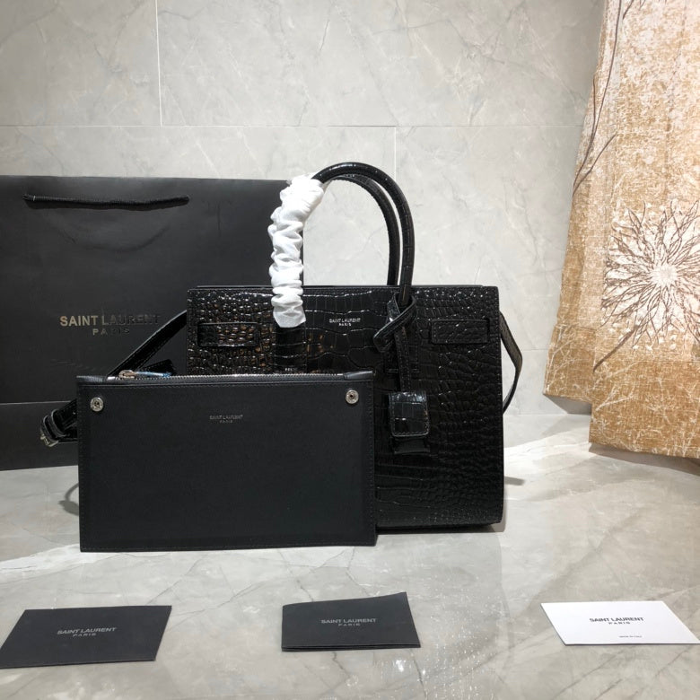 Luxurious Totes - Latest - 9481