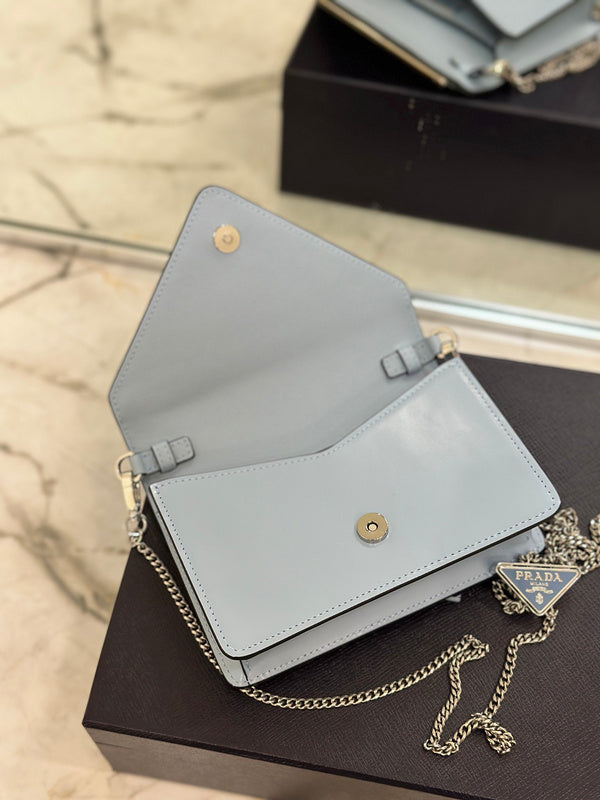 PDA - Luxurious Totes - 075