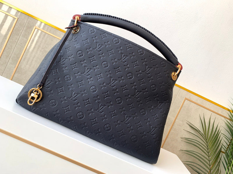 LOV - Luxurious Totes - 2259