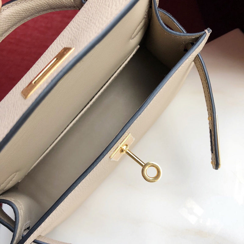 Luxurious Totes - Latest - 6881