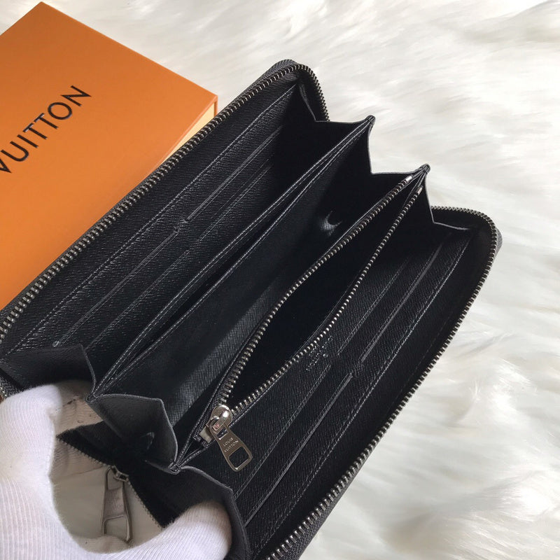 Luxurious Totes - Latest - 944