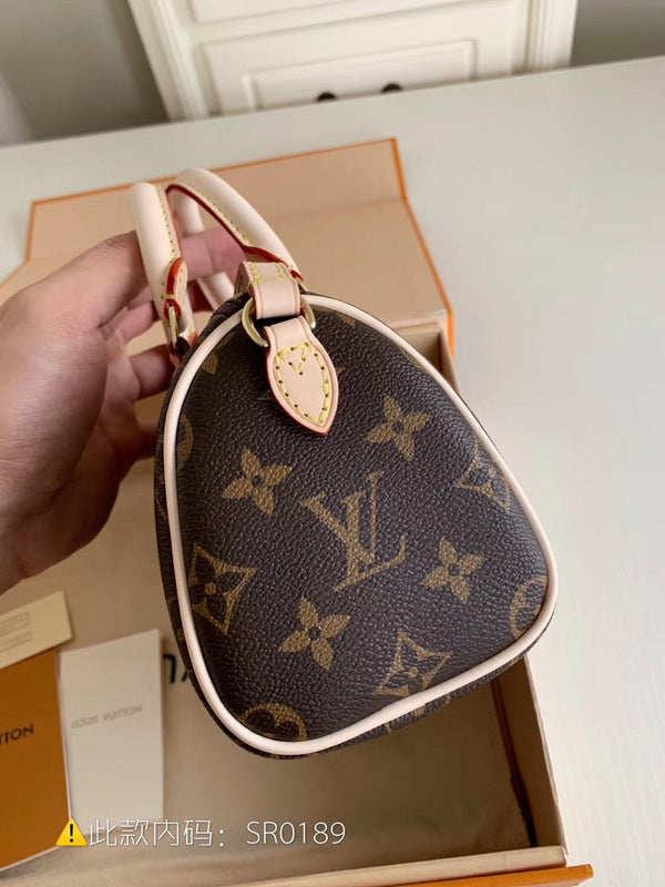 Luxurious Totes - Latest - 9699