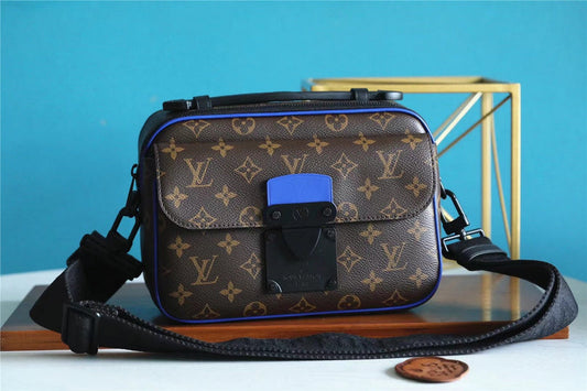 Lux-Totes - LOV Bags - 3982