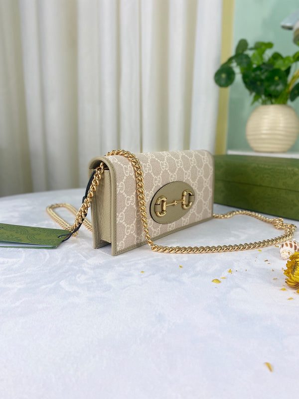 GUI - Luxurious Totes - 885