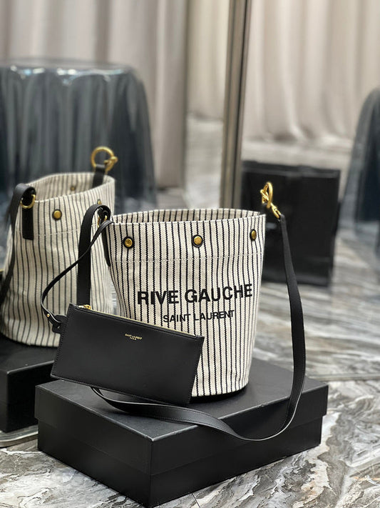 Luxurious Totes - Latest - 8114