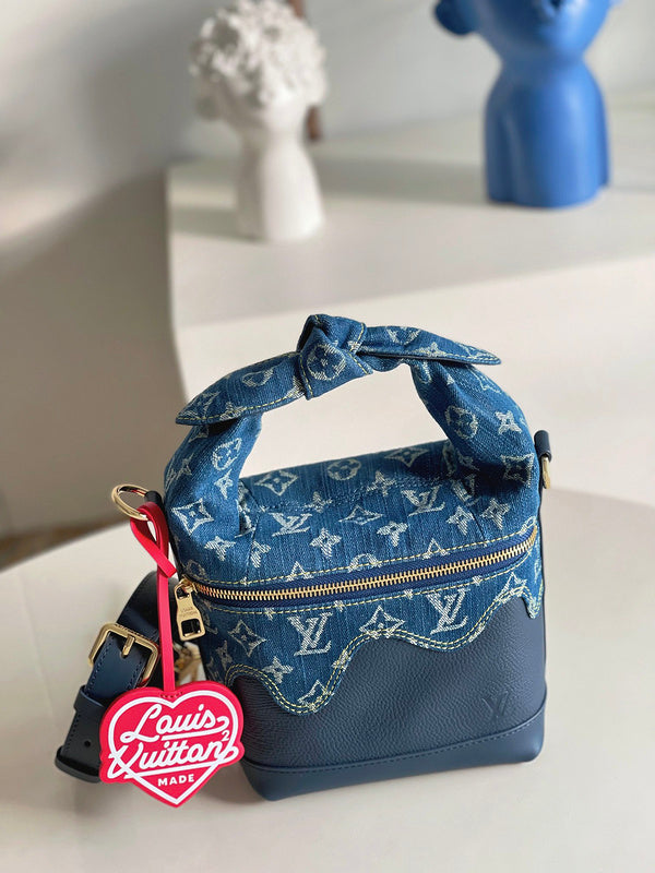 LOV - Luxurious Totes - 2163