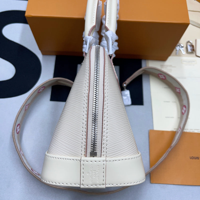 Lux-Totes - LOV Bags - 1371