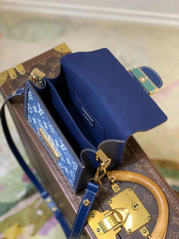 LOV - Luxurious Totes - 1651