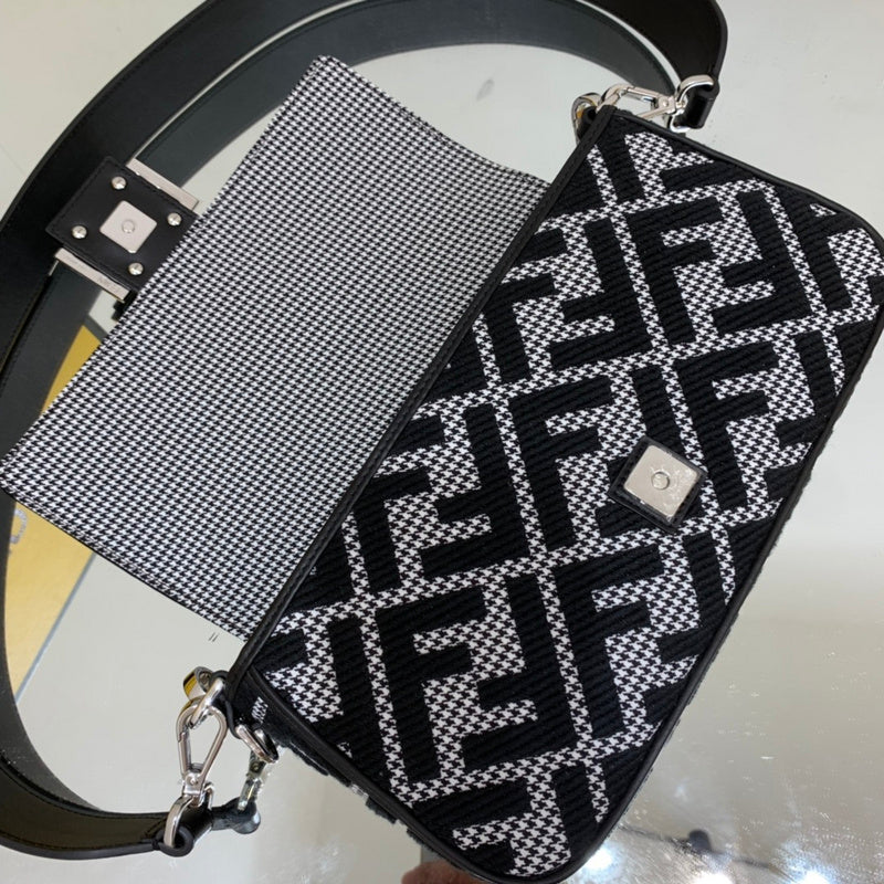 Luxurious Totes - Latest - 11371