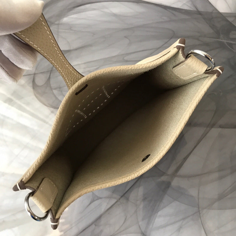Luxurious Totes - Latest - 6839