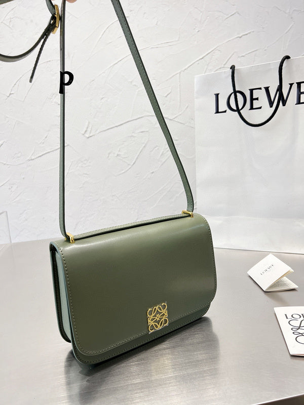 Luxurious Totes - LW-CH Bags - 046