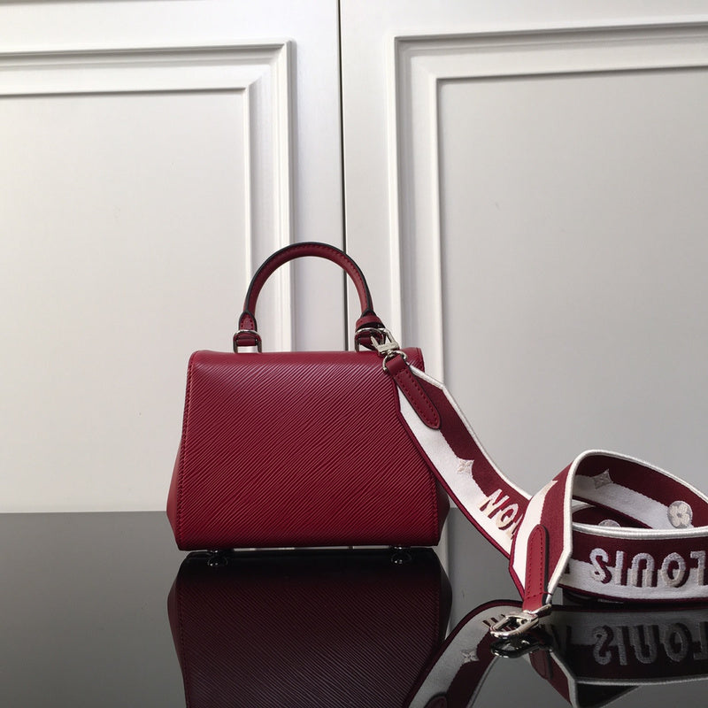 LOV - Luxurious Totes - 741