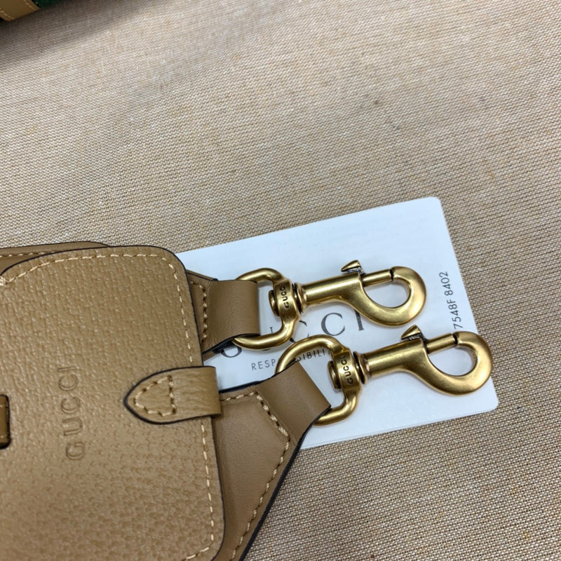 GUI - Luxurious Totes - 584