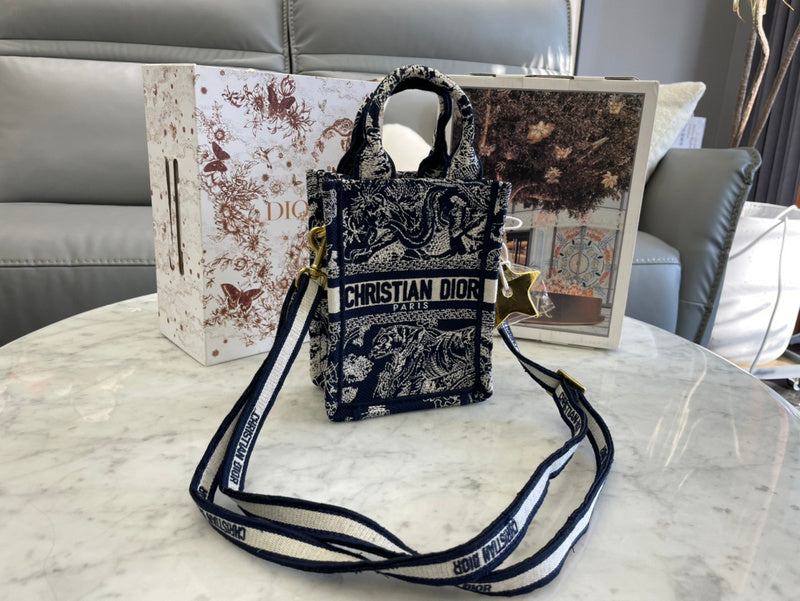 Luxurious Totes - DOR2 Bags - 123