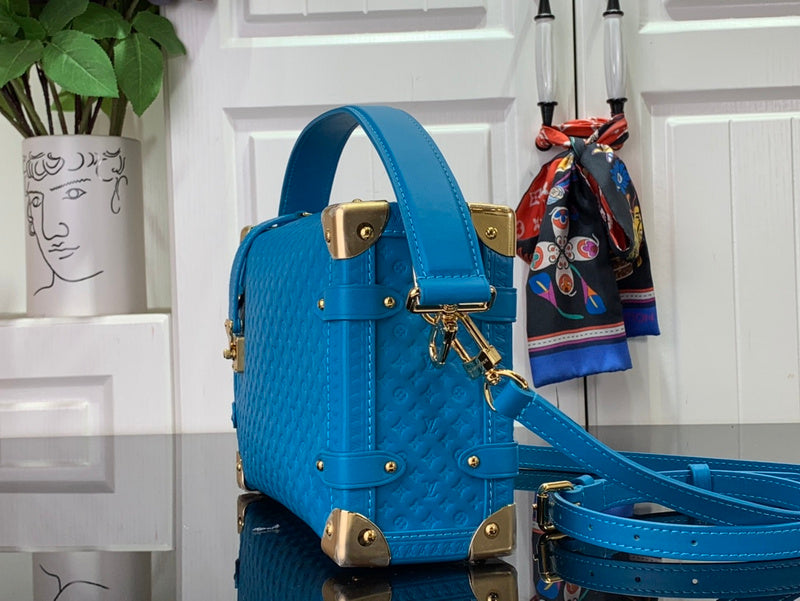 LOV - Luxurious Totes - 600