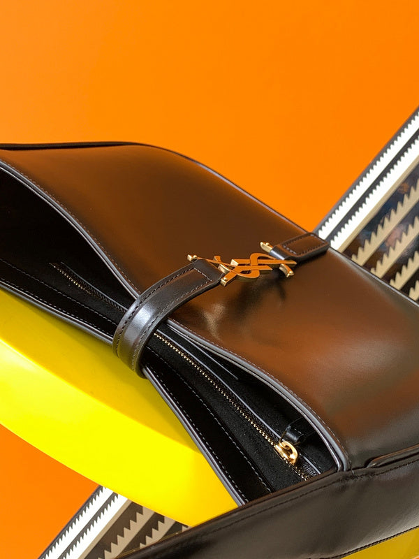 Luxurious Totes - Latest - 8577