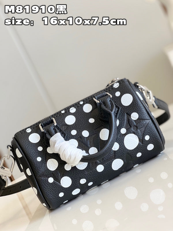 LOV - Luxurious Totes - 768