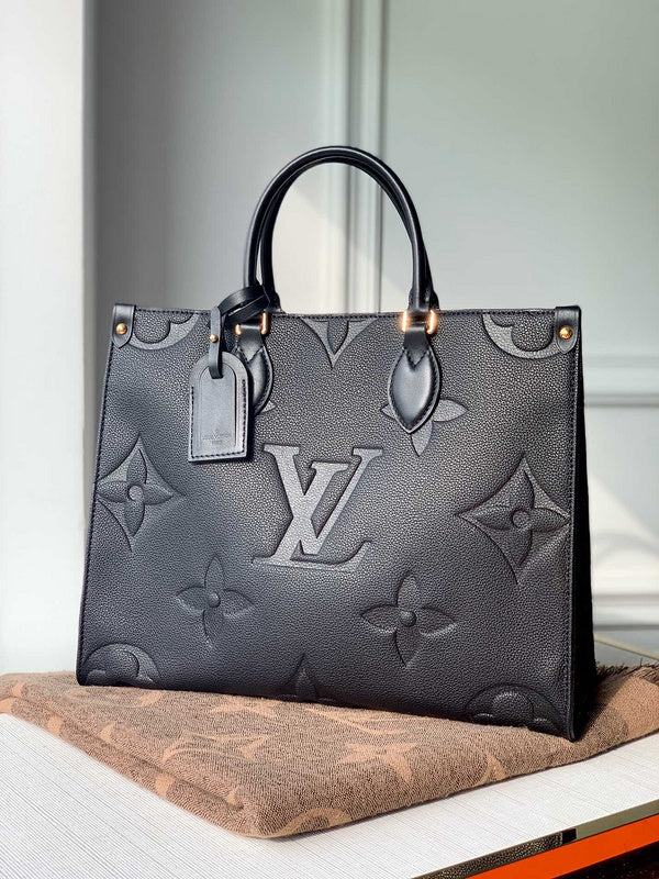 LOV - Luxurious Totes - 2631