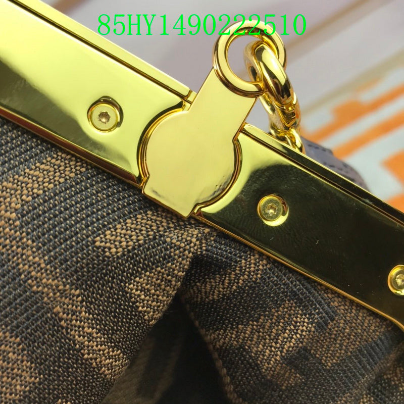 GC - Shoulder - 2838