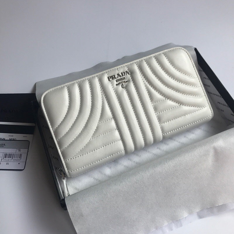 Luxurious Totes - Latest - 10202