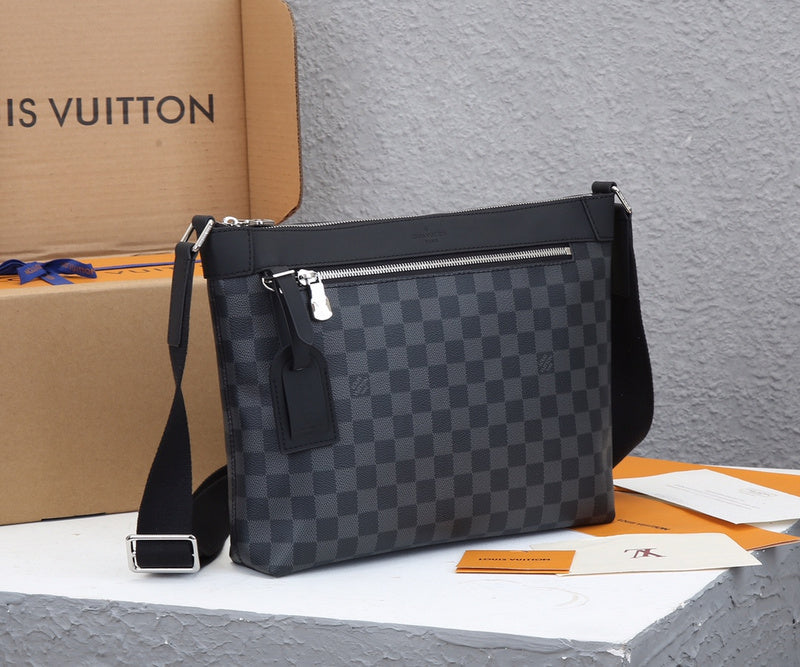 LOV - Luxurious Totes - 2534
