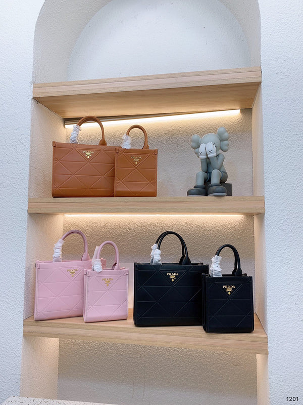 Luxurious Totes - PDA3 Bags - 117