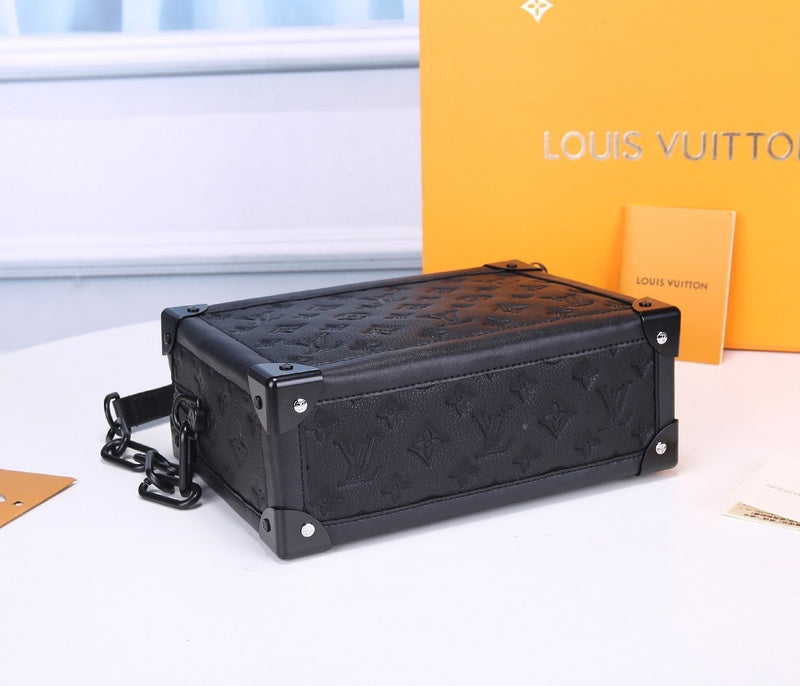 LOV - Luxurious Totes - 2611