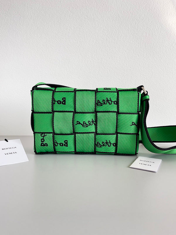 Luxurious Totes - Latest - 6963