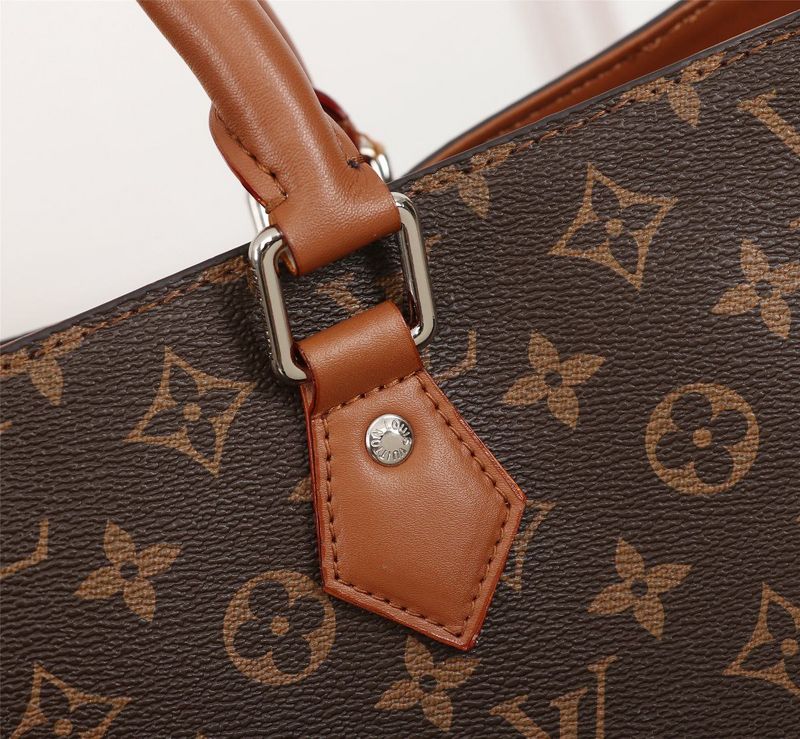 LOV - Luxurious Totes - 374