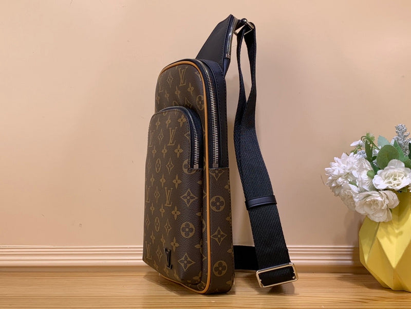 LOV - Luxurious Totes - 057