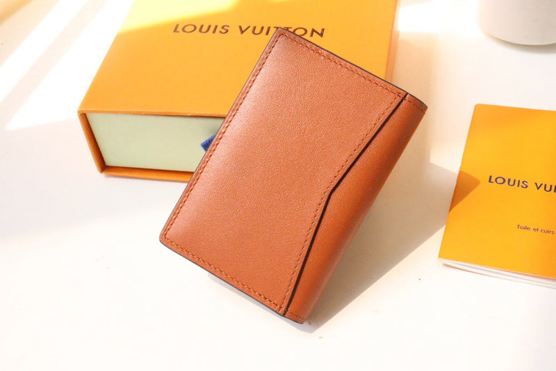 LOV - Luxurious Totes - 633