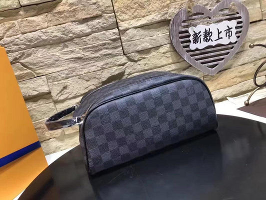 LOV - Luxurious Totes - 2732